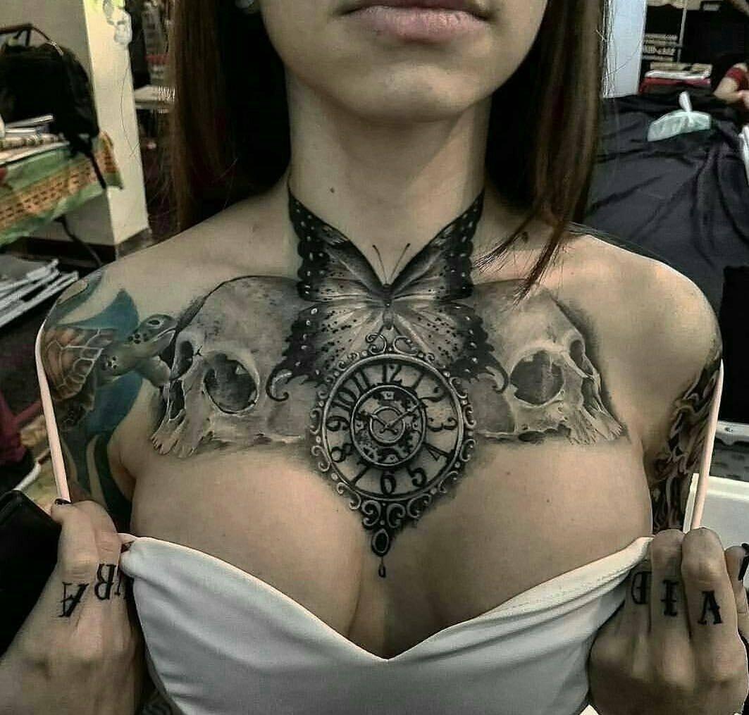 Татуировки на груди женские