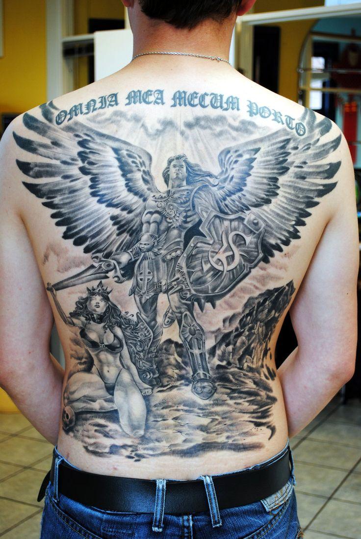 Татуировка Архангел Михаил на спине