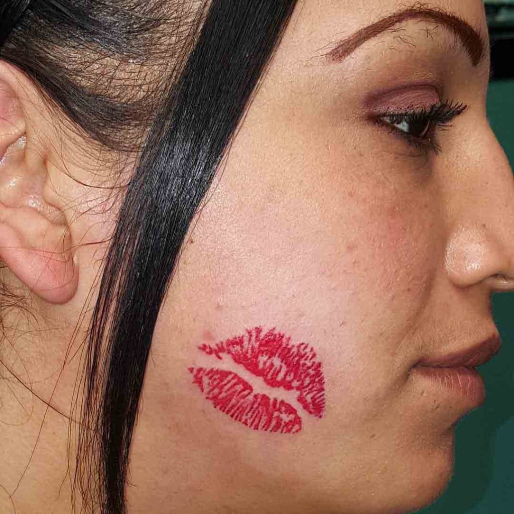 kiss tattoo